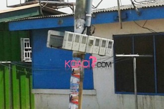 Ghana : Les compteurs électriques perchés en pleine rue !